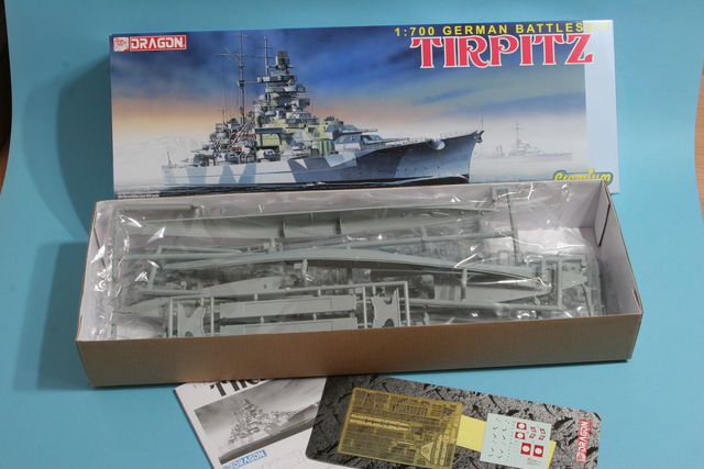 Dragon: Schlachtschiff Tirpitz, Premium Edition 1/700