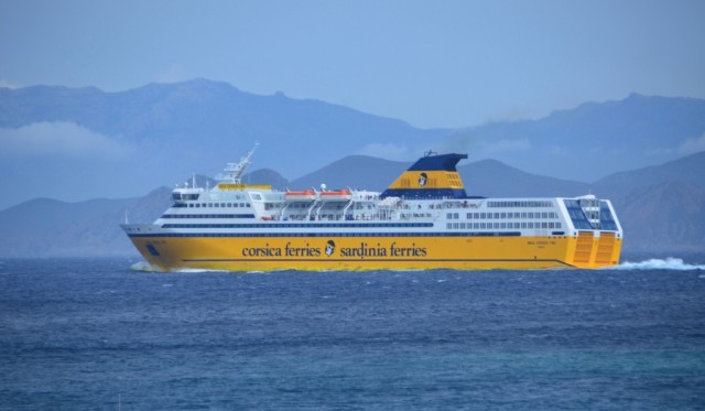Korsika Fähre Mega Express Two (Foto Wilfred Grab)