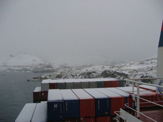 Containerschiff APL Chile in Alaska (Foto Peter Frömmert)